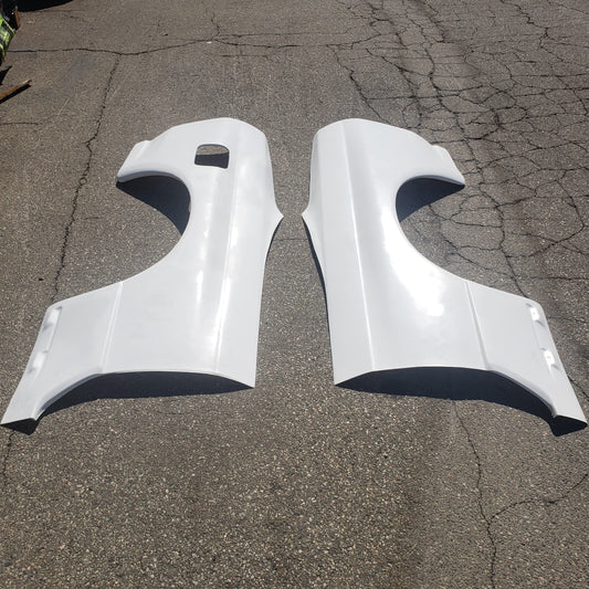 SKYLINE R32 GTR REAR OVERFENDERS (FRP)